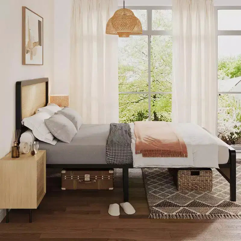 Cadre de lit plateforme en rotin pour grand lit/très grand lit avec tête et pied de lit en rotin naturel, rangement sous le lit