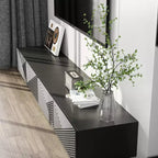 Meuble TV noir à motifs géométriques pour téléviseurs de 78" avec portes relevables et armoires de rangement