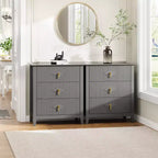 Commode moderne à 3 tiroirs avec panneaux cannelés et poignées en métal doré