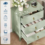 Commode moderne à 3 tiroirs avec panneaux cannelés et poignées en métal doré