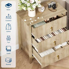 Commode moderne à 3 tiroirs avec panneaux cannelés et poignées en métal doré