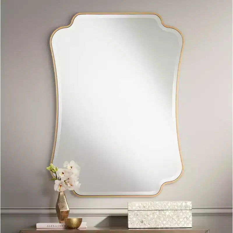 Miroir mural de courtoisie rectangulaire à coins festonnés, cadre en bois doré biseauté moderne, 27 po de large